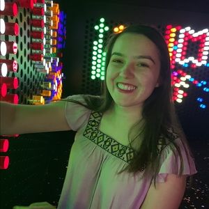 Meet your Posher, Stephanie